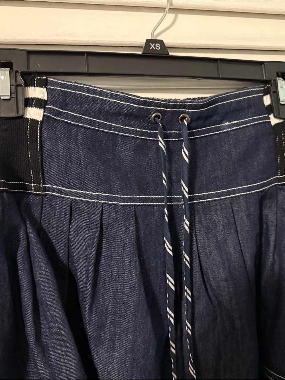 PILCRO By Anthropology Dark Blue Denim Tiered skirt elastic waist. Womans M NWOT - Picture 2 of 6